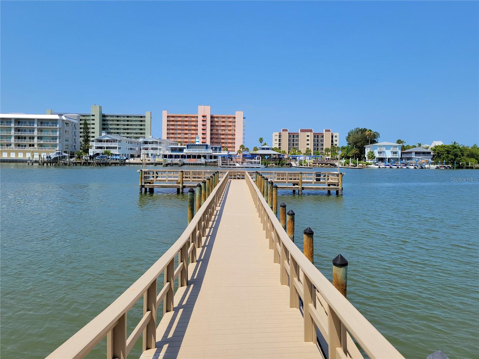 IMPERIAL POINT - Residential