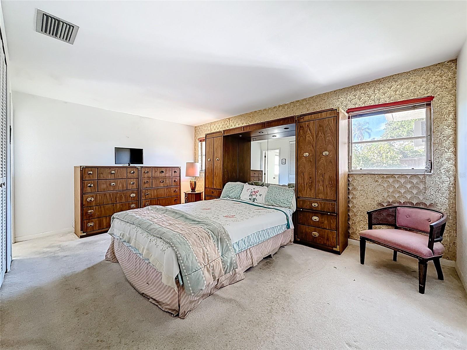 IMPERIAL POINT - Residential