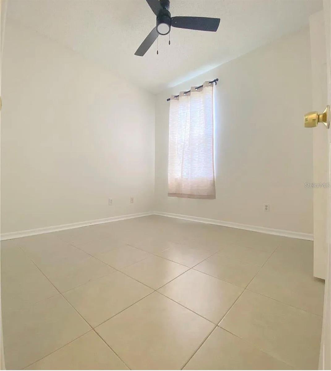 FALCON TRACE - Residential Lease