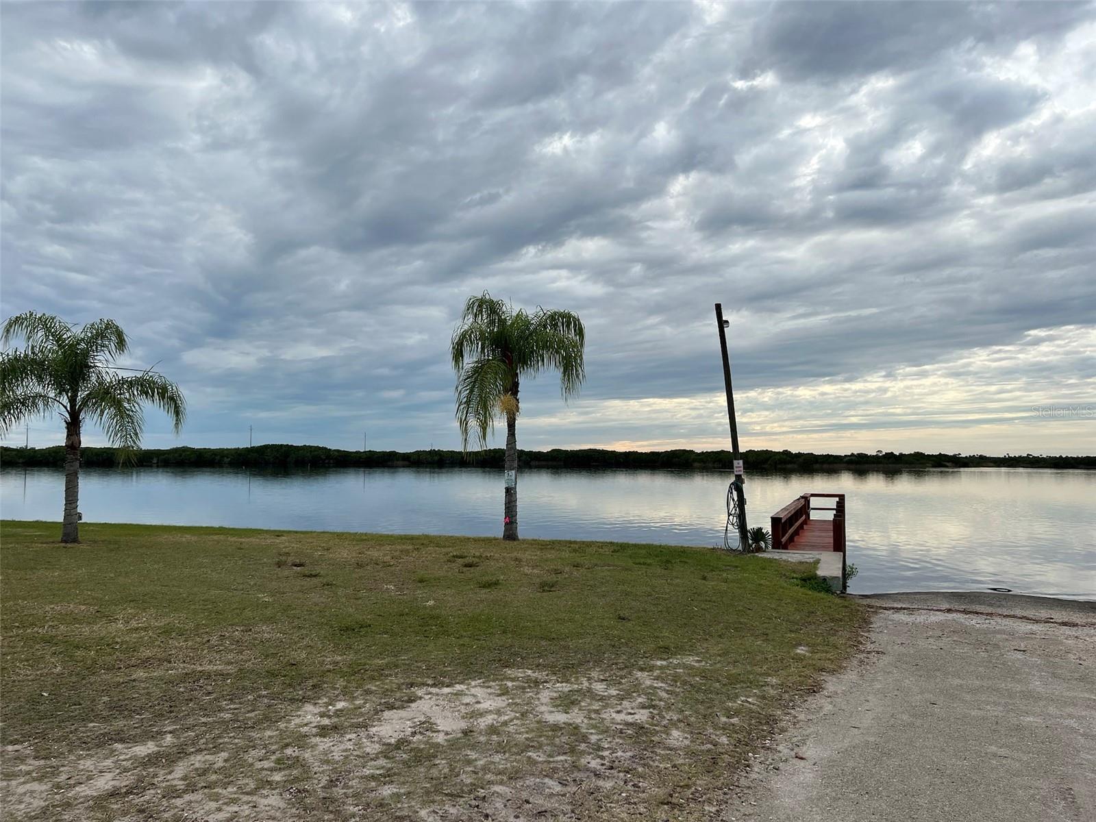 PEACE RIVER SHORES - Land