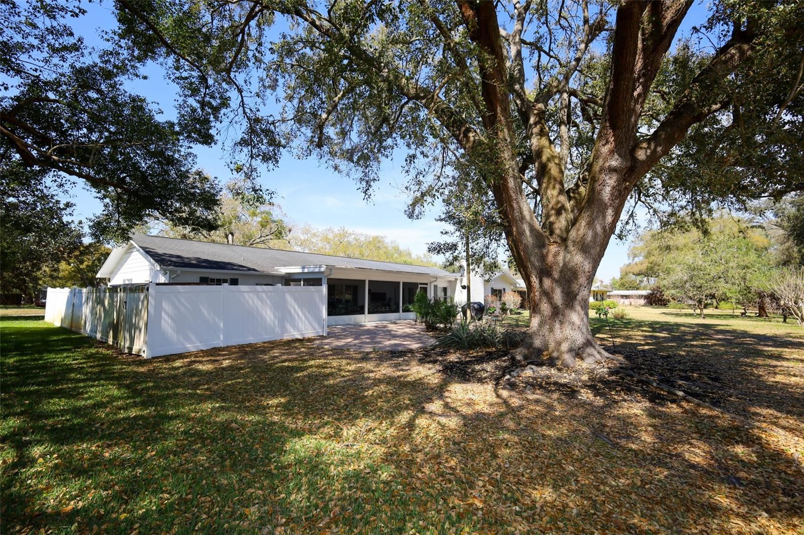 RIO PINAR ESTATES - Residential