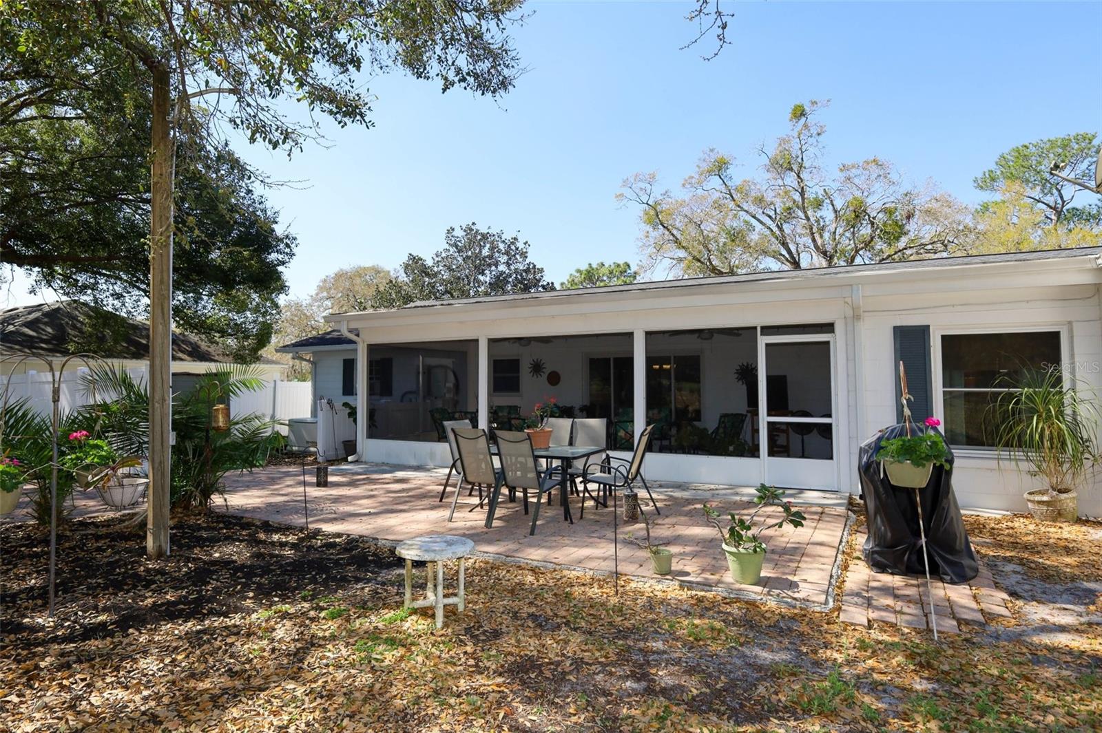 RIO PINAR ESTATES - Residential