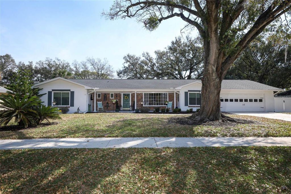 Photo of 1607 Pinar Drive, Orlando, FL 32825 (MLS # O6386370)