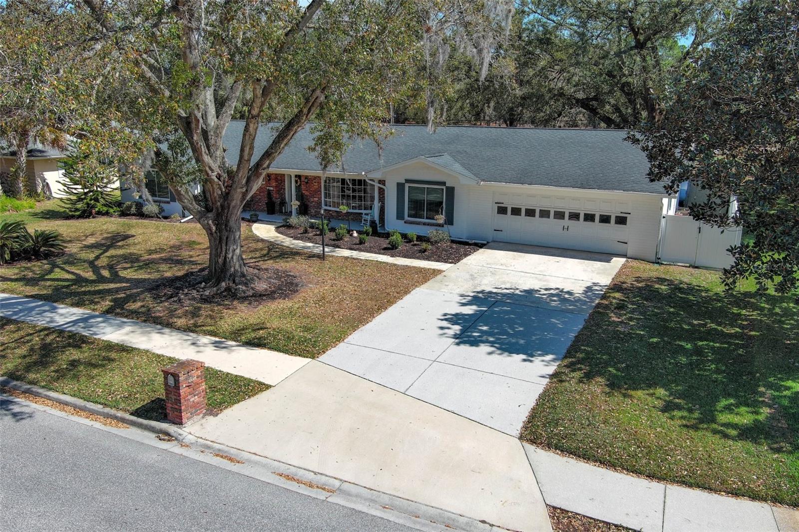 RIO PINAR ESTATES - Residential