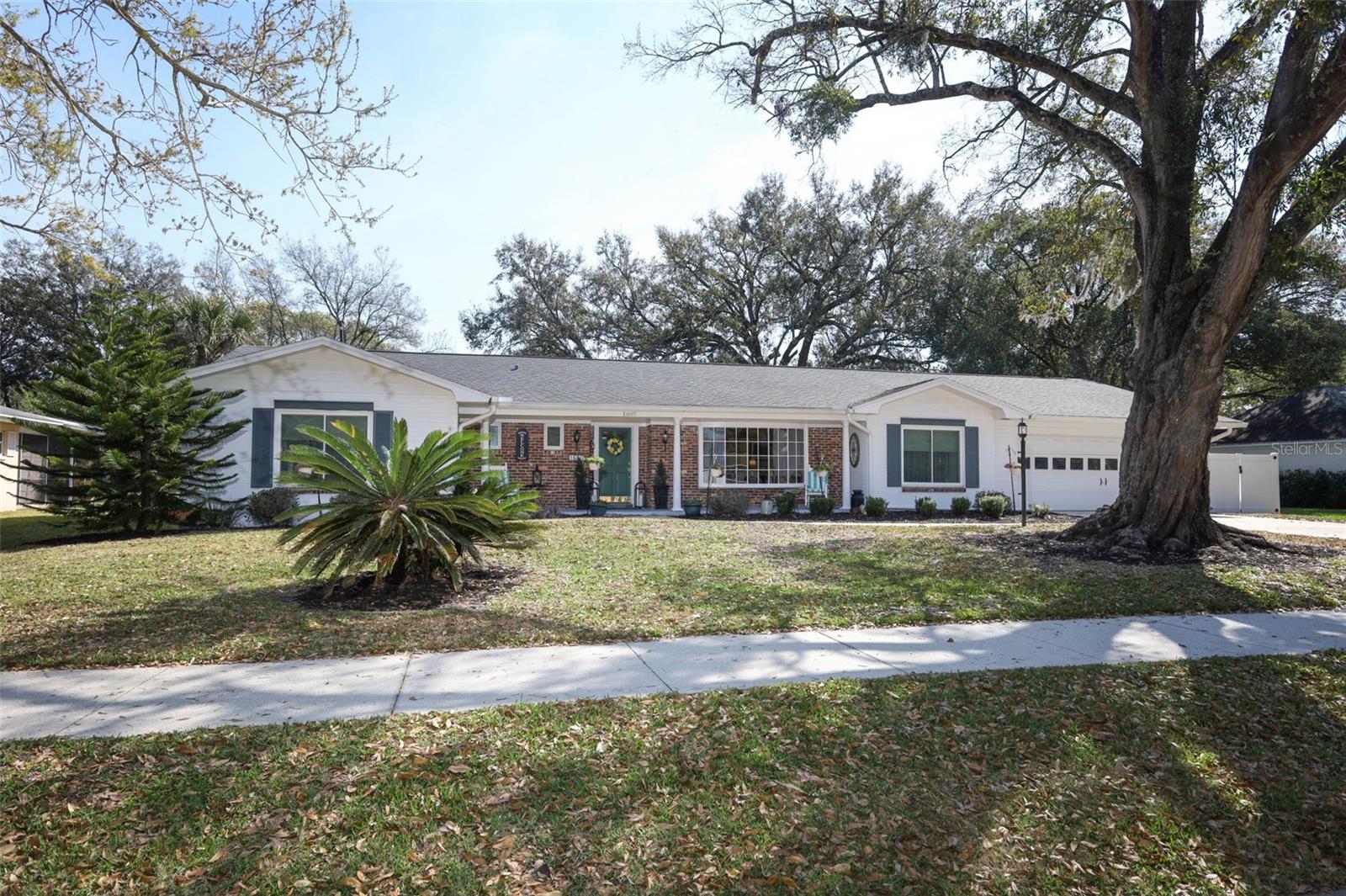 RIO PINAR ESTATES - Residential