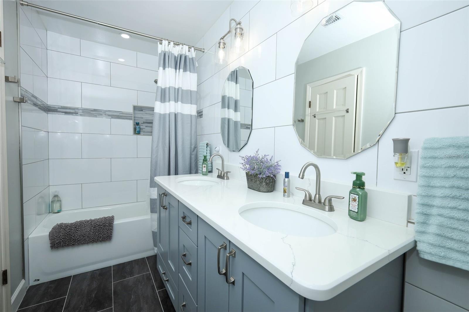 RIO PINAR ESTATES - Residential