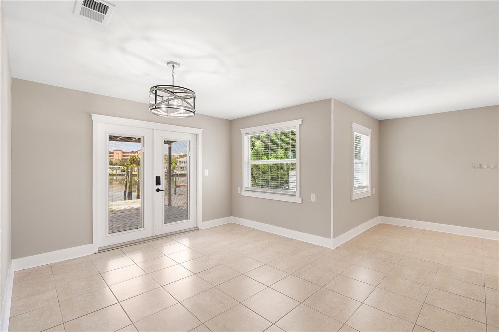 NORTH MADEIRA SHORES - Residential