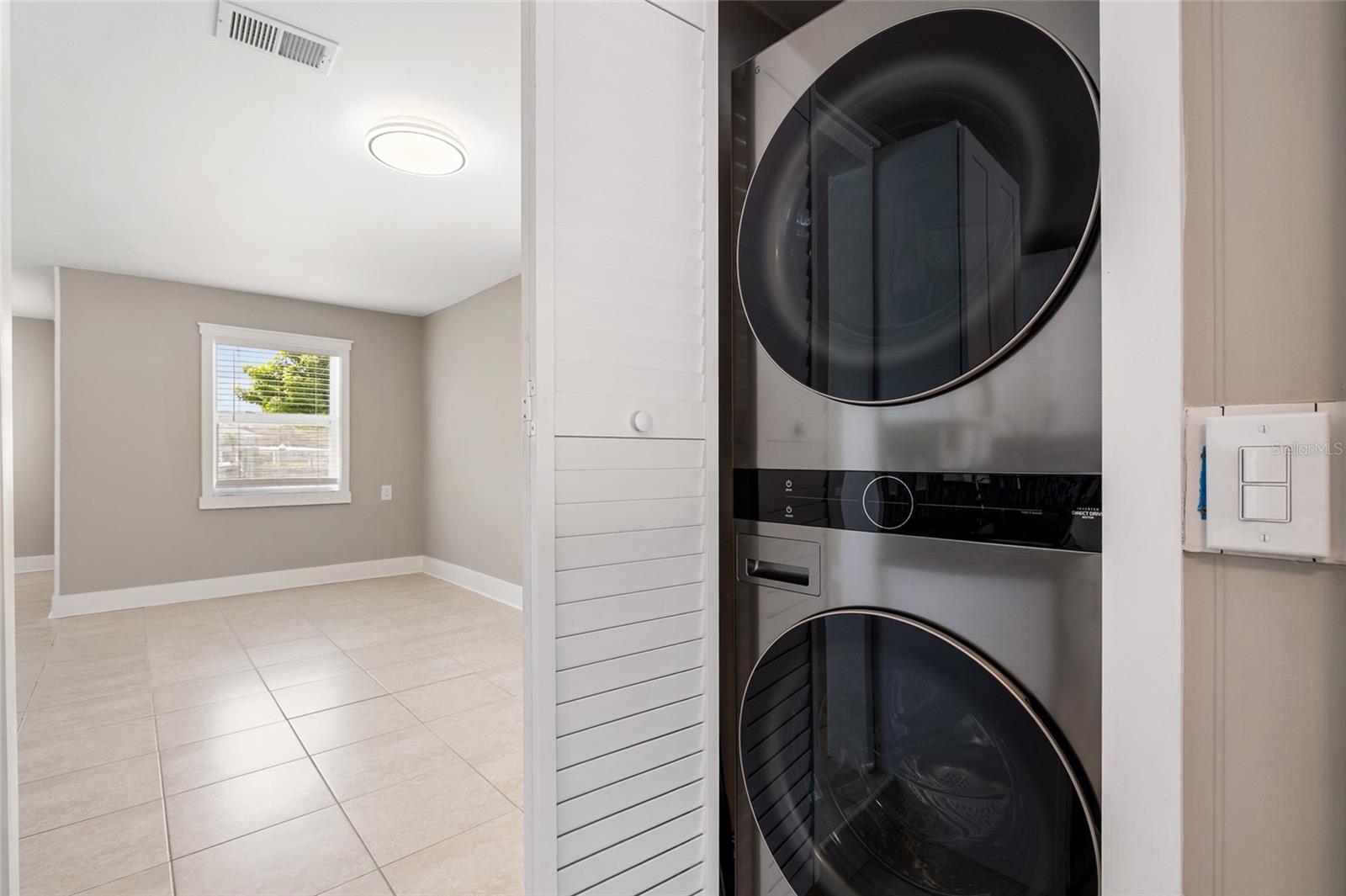 NORTH MADEIRA SHORES - Residential