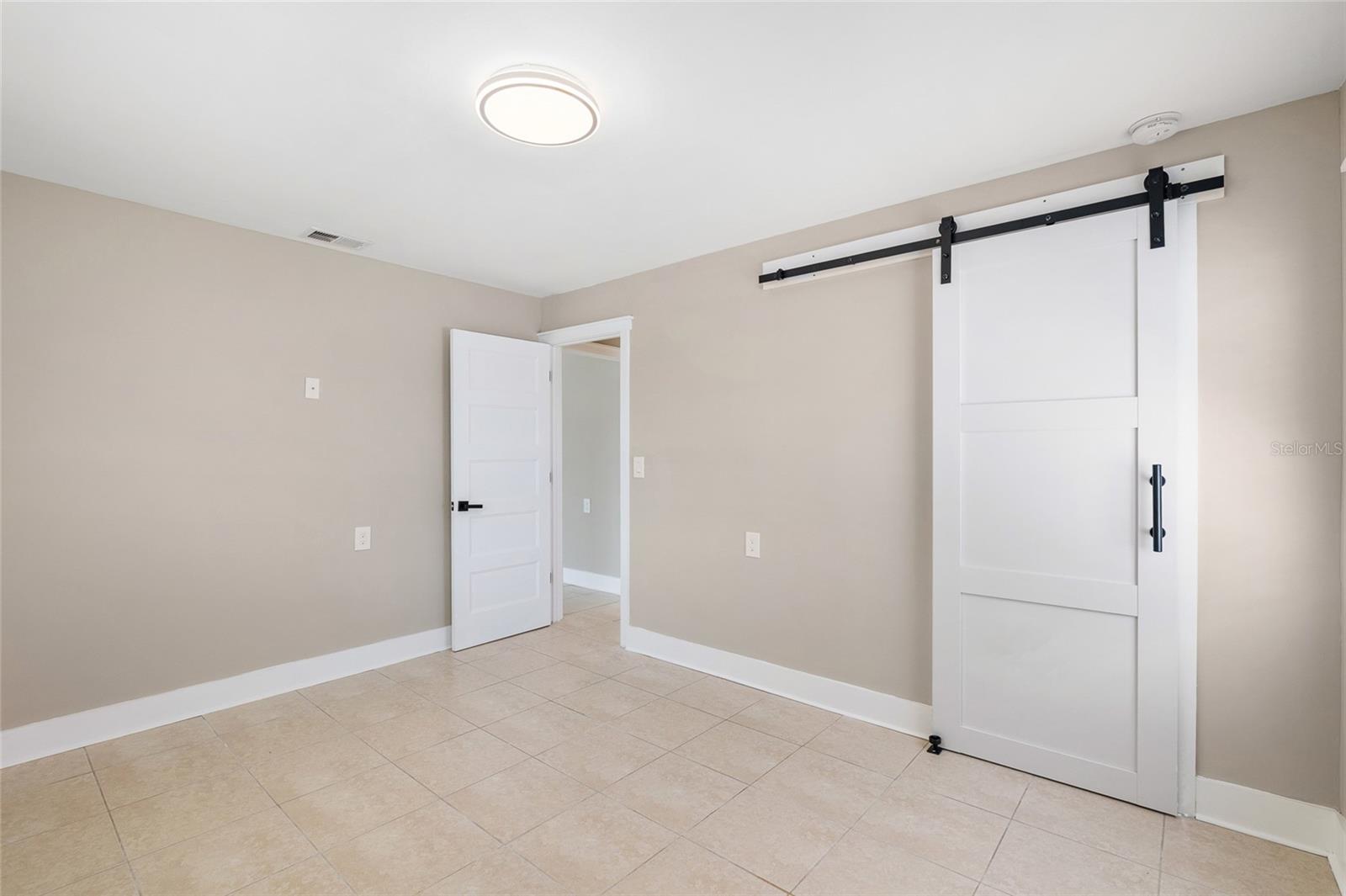 NORTH MADEIRA SHORES - Residential