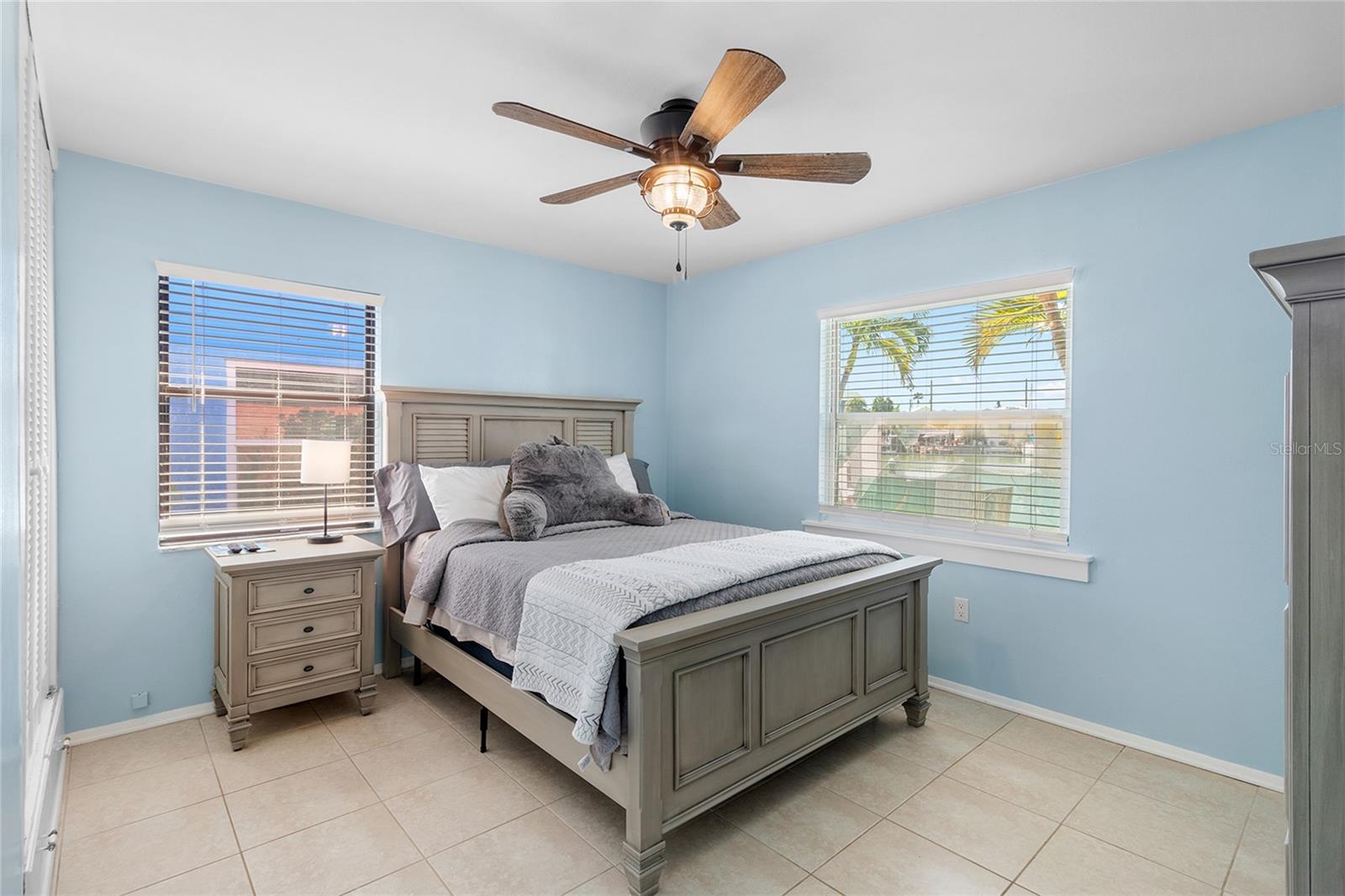 NORTH MADEIRA SHORES - Residential