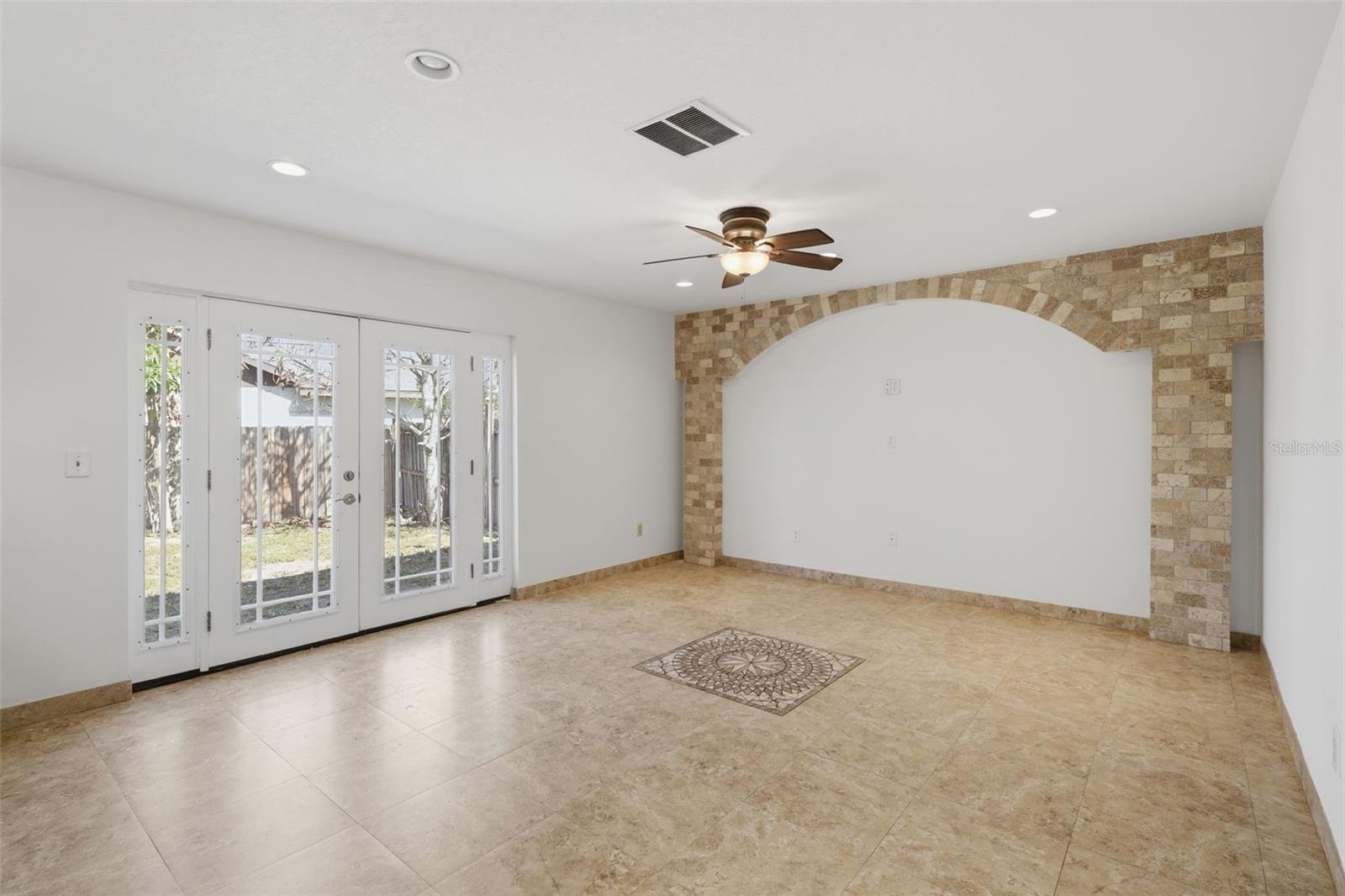 BVL UNIT 8 - Residential