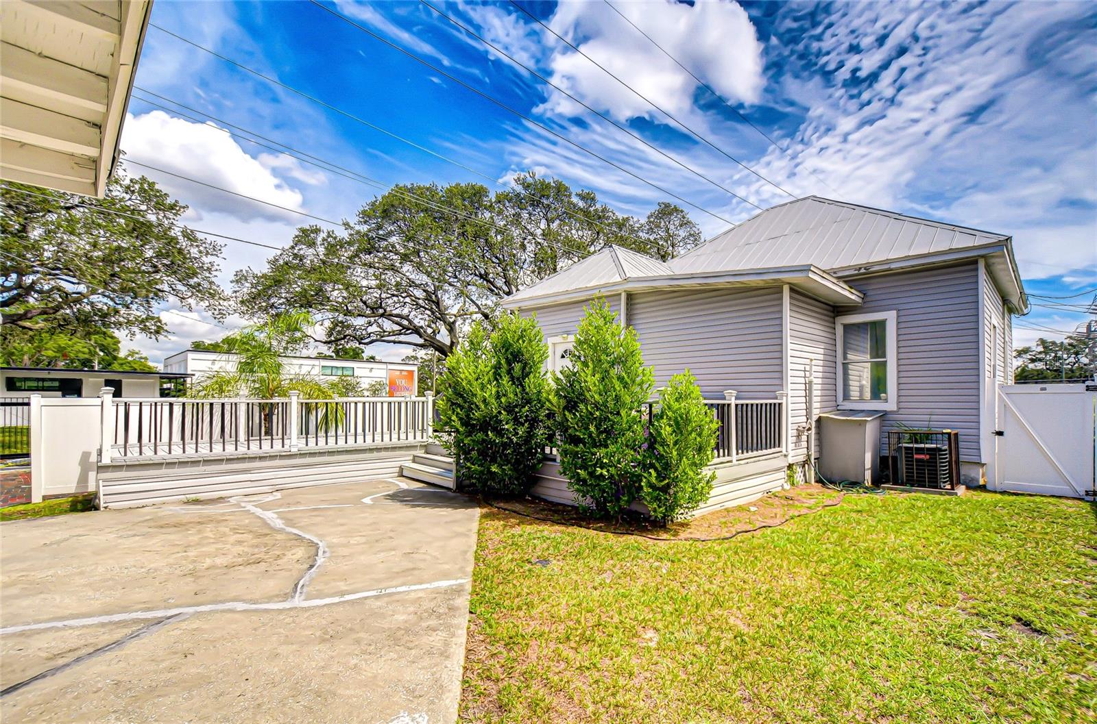 WESTERN HEIGHTS - Residential