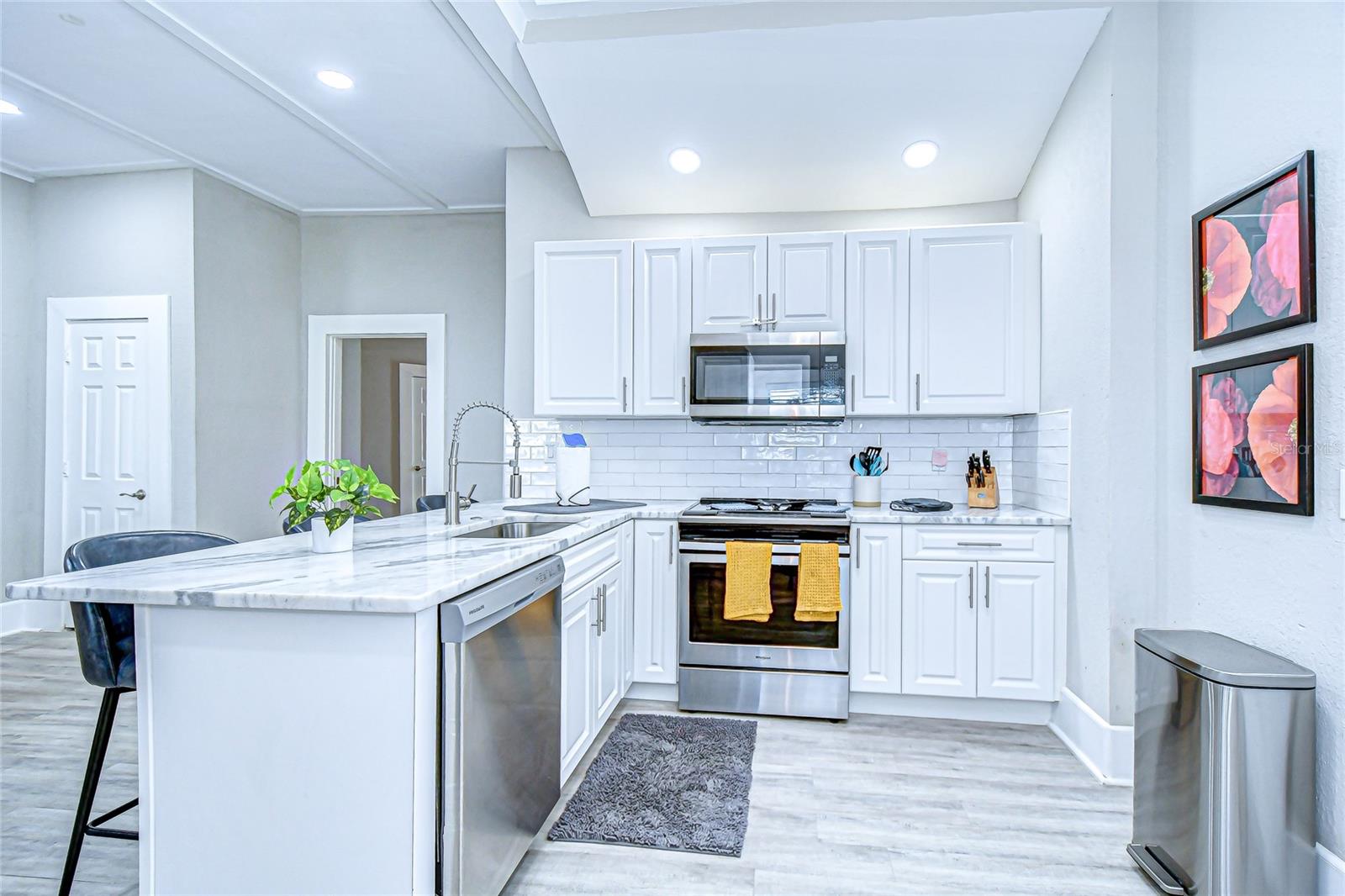 WESTERN HEIGHTS - Residential