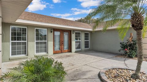 A home in LAKELAND