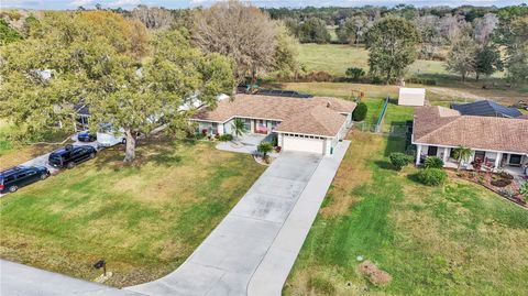 A home in LAKELAND