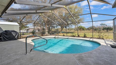 A home in LAKELAND