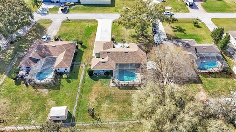 A home in LAKELAND