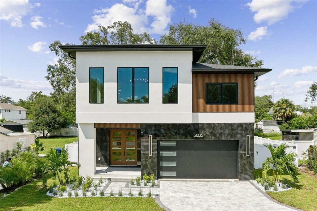 Photo of 3605 W Bay Avenue, Tampa, FL 33611 (MLS # O6440095)