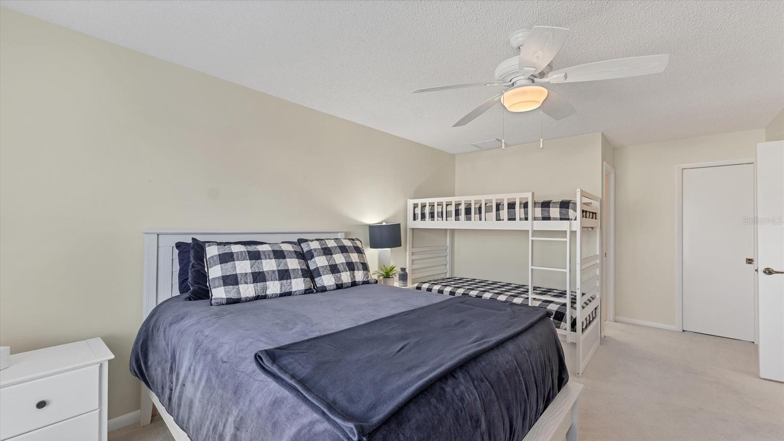 SOUTHWINDS AT FIVE LAKES PH 29 - Residential