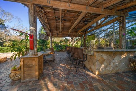 A home in LARGO