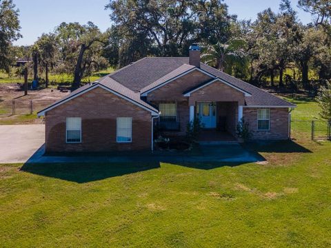 A home in PLANT CITY