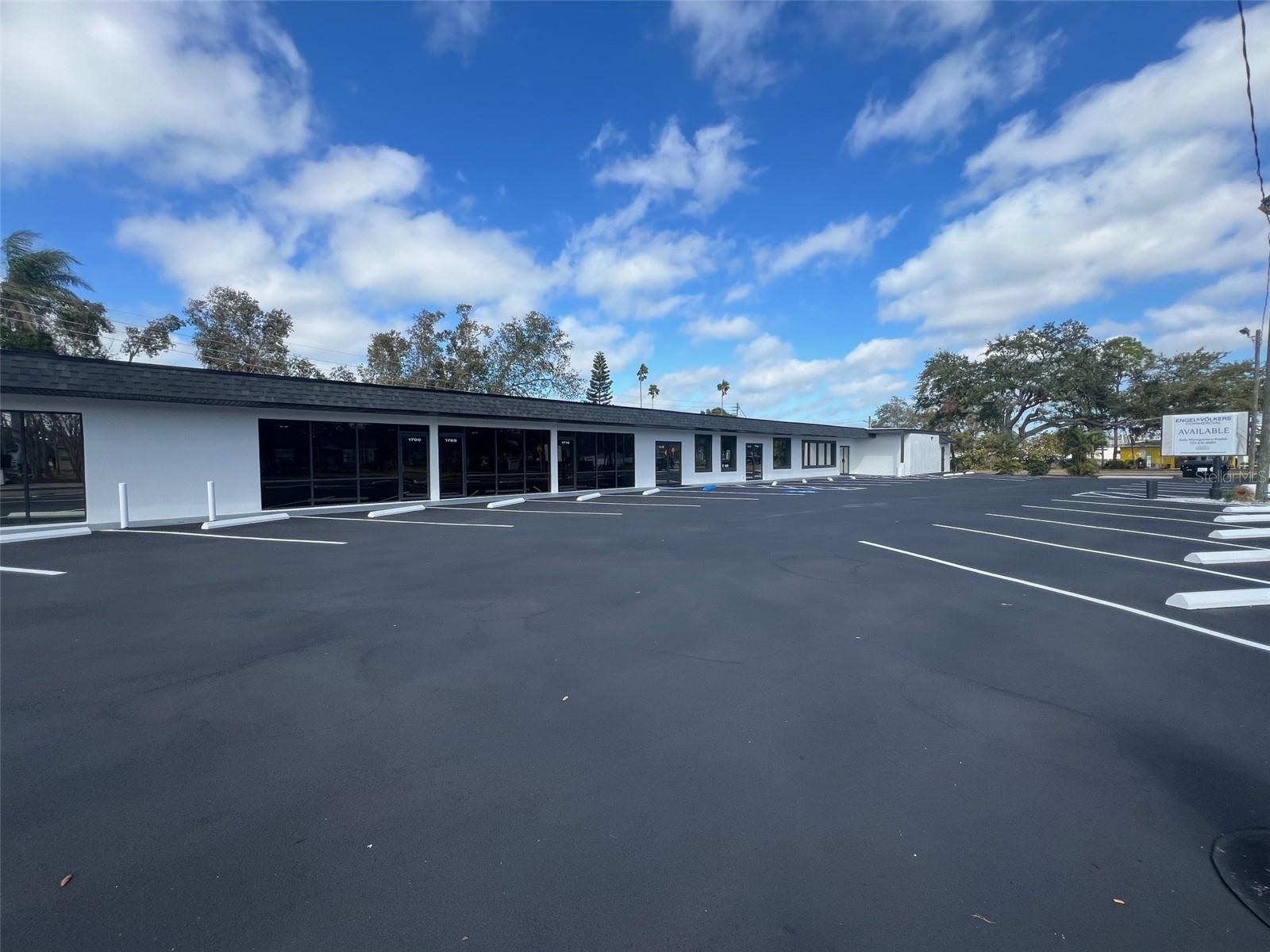 SUNBURST COURT - Commercial Sale