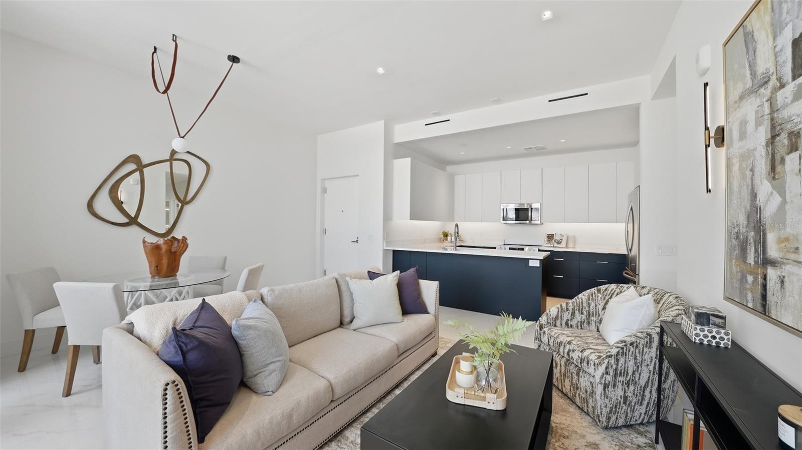 430 KUMQUAT COURT 202
