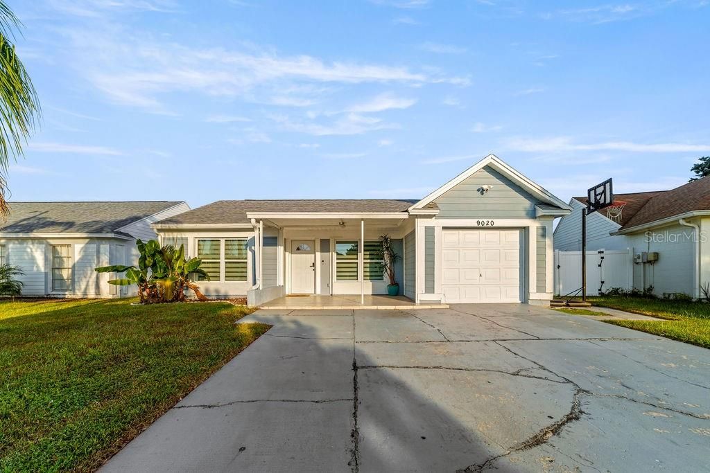 Photo of 9020 Dixiana Villa Circle, Tampa, FL 33635 (MLS # TB8441559)