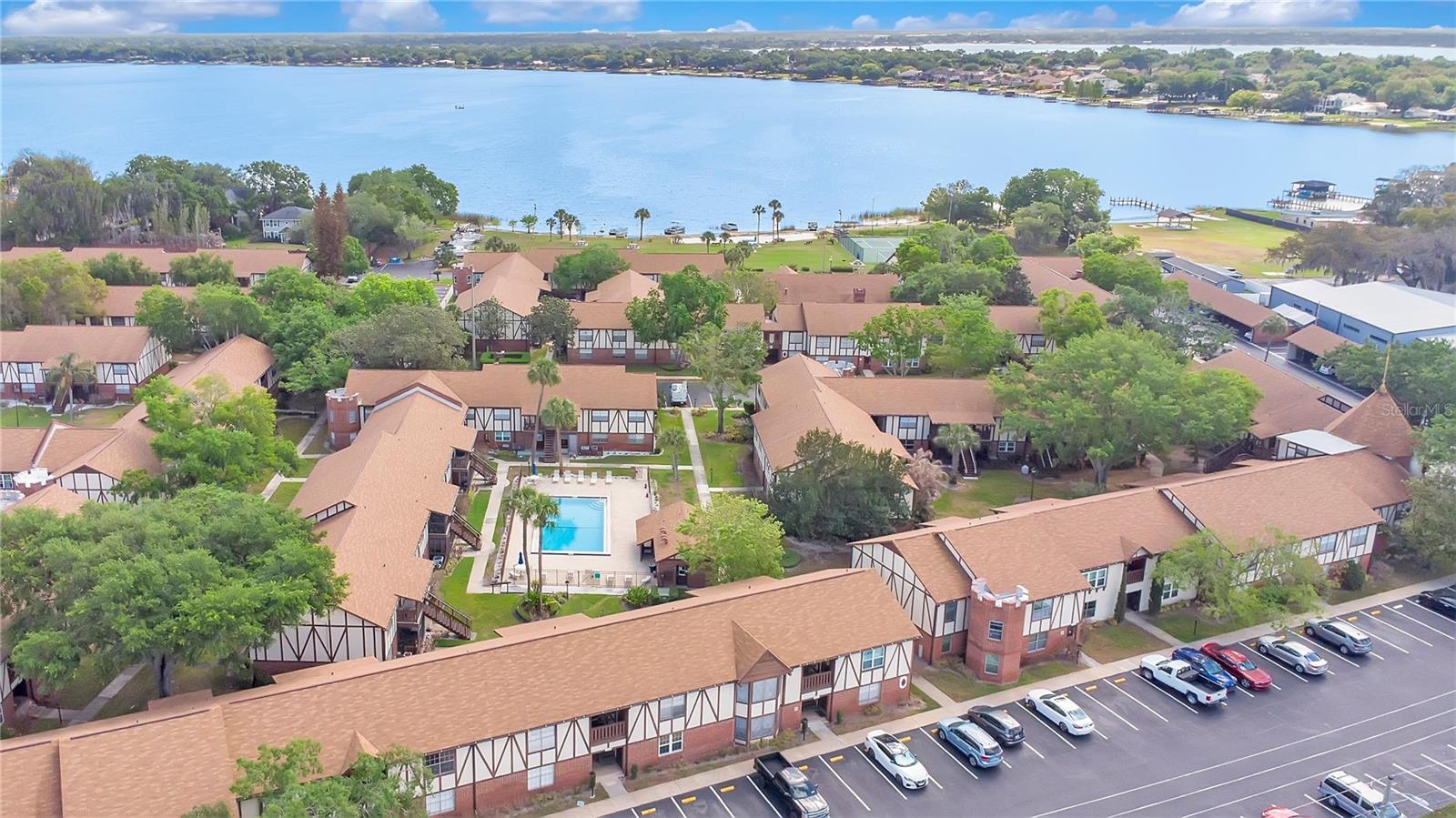 CAMELOT BY LAKE CONDO - Residential