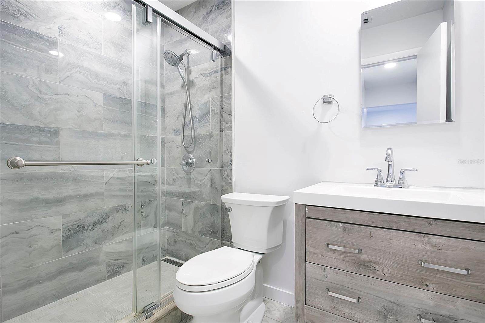 CAMELOT BY LAKE CONDO - Residential