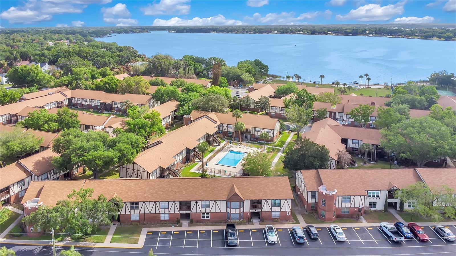 CAMELOT BY LAKE CONDO - Residential