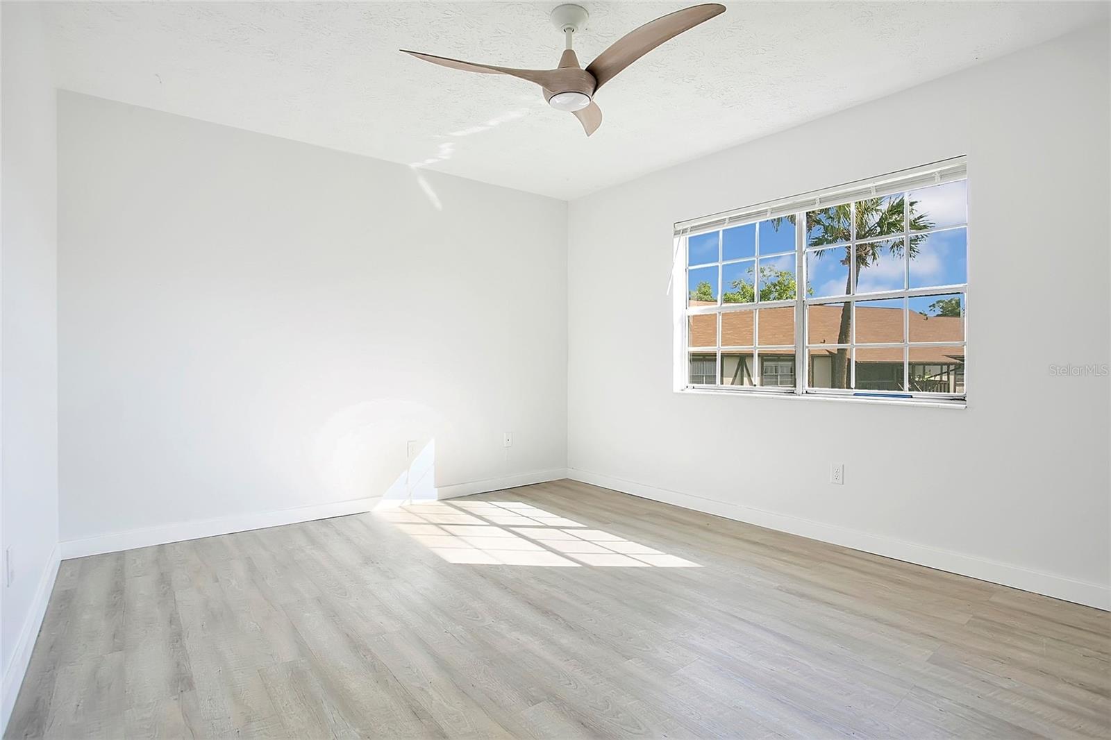 CAMELOT BY LAKE CONDO - Residential