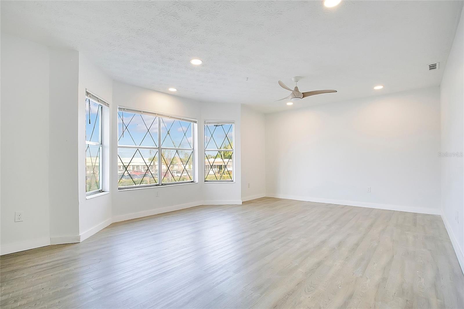 CAMELOT BY LAKE CONDO - Residential