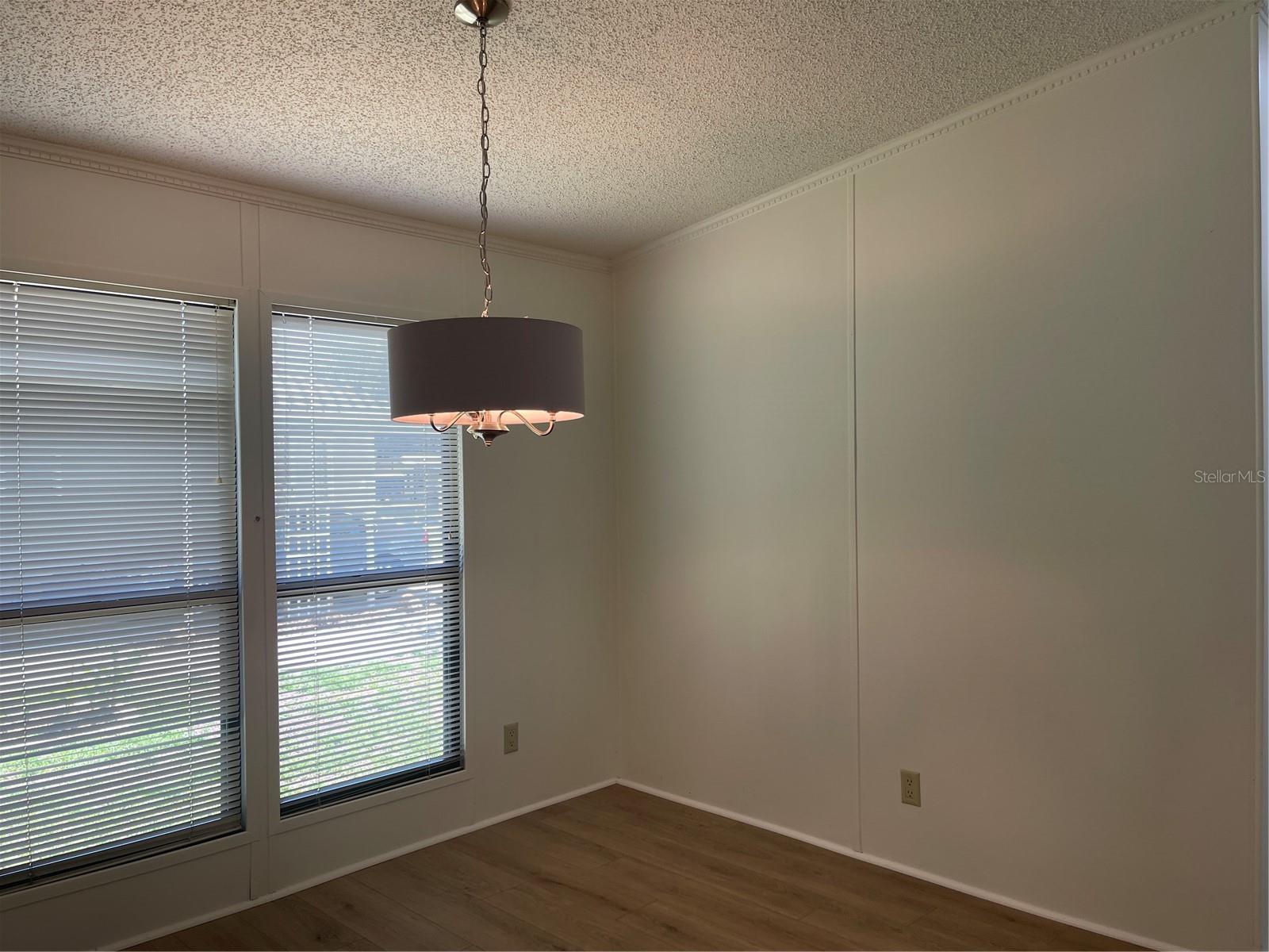 603 ROBIN LANE AVENUE