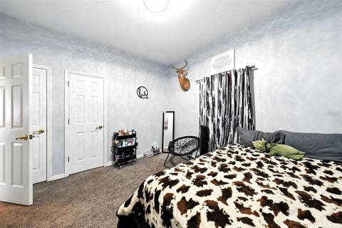 Tiny photo for 34505 Hammond Lane, Eustis, FL 32736 (MLS # G5100853)