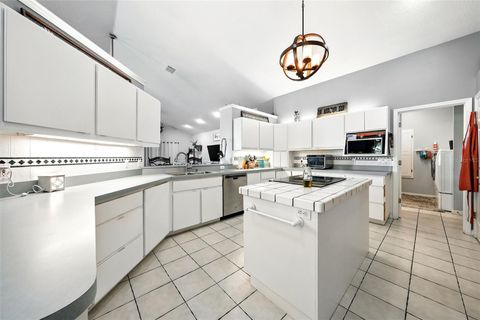 Tiny photo for 34505 Hammond Lane, Eustis, FL 32736 (MLS # G5100853)