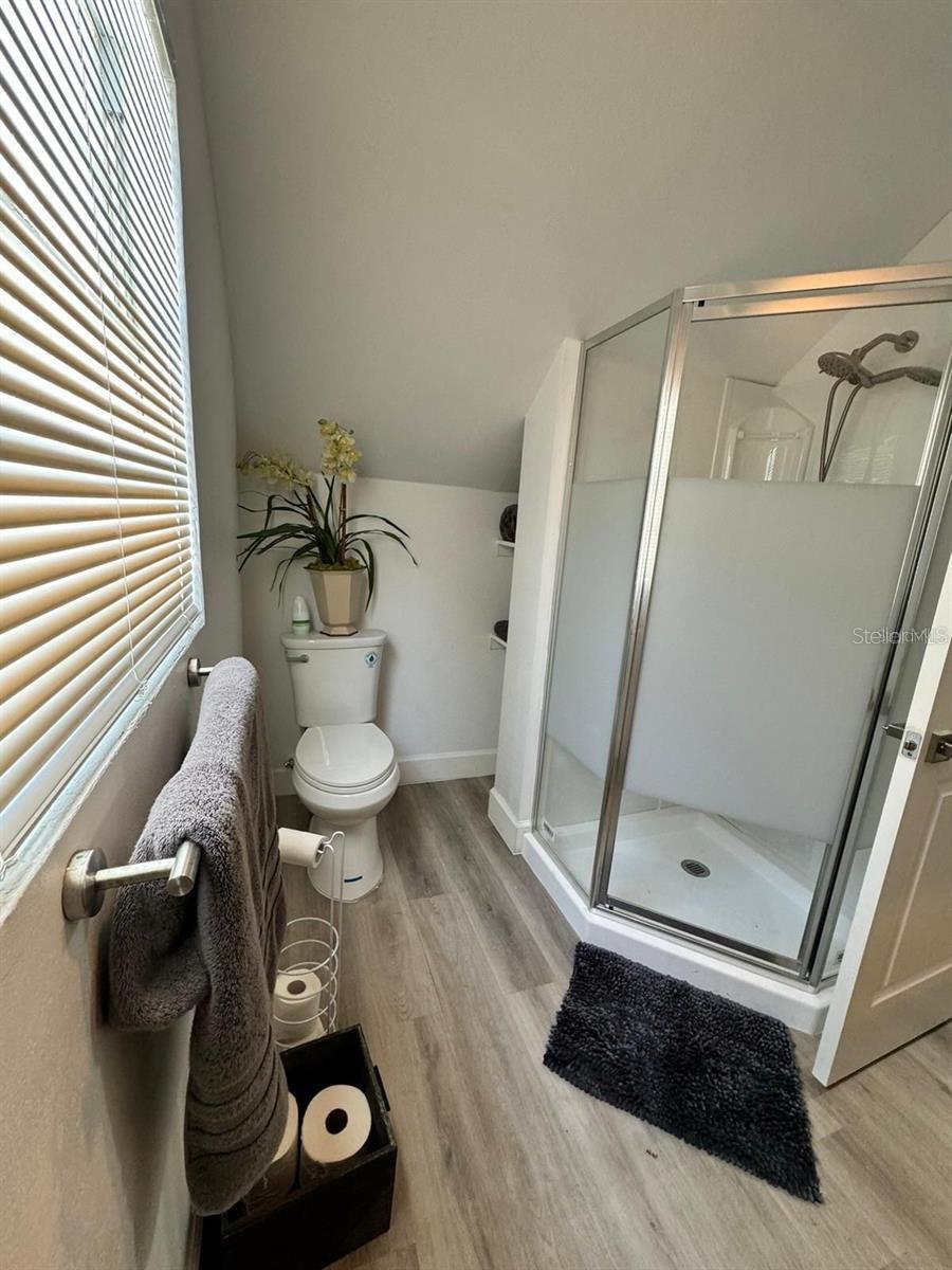 DAYTONA GARDENS 02 - Residential Lease