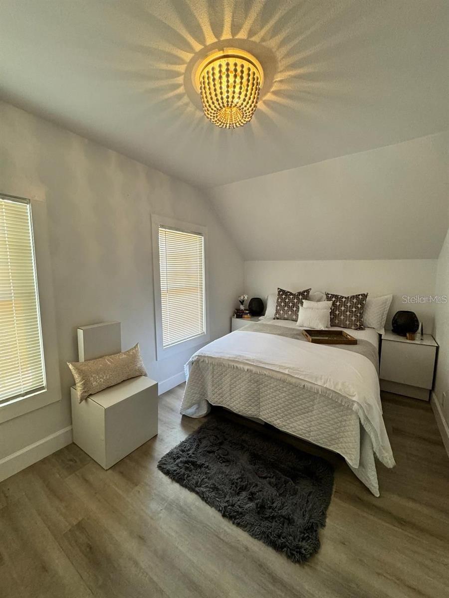 DAYTONA GARDENS 02 - Residential Lease