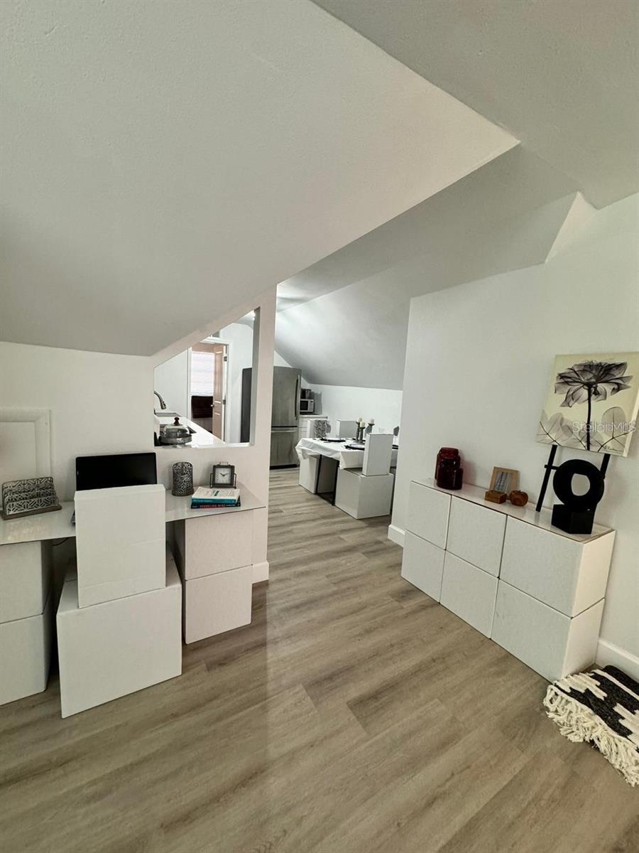 DAYTONA GARDENS 02 - Residential Lease