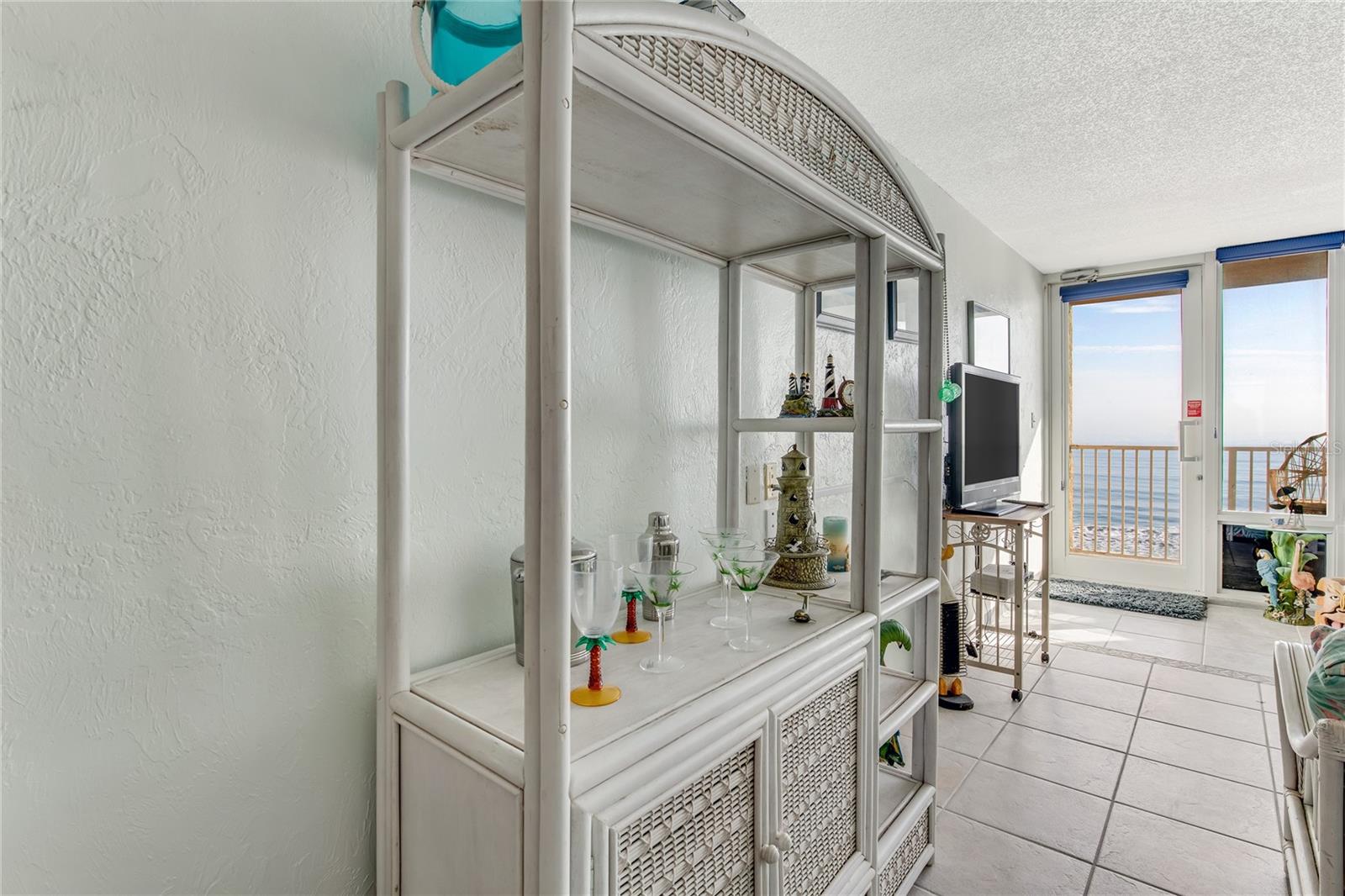 PIRATES COVE CONDO - Residential