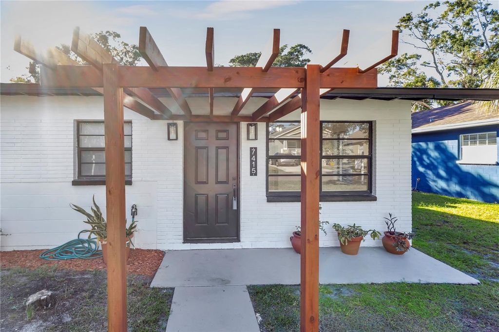 Photo of 7415 S Obrien Street, Tampa, FL 33616 (MLS # TB8478497)