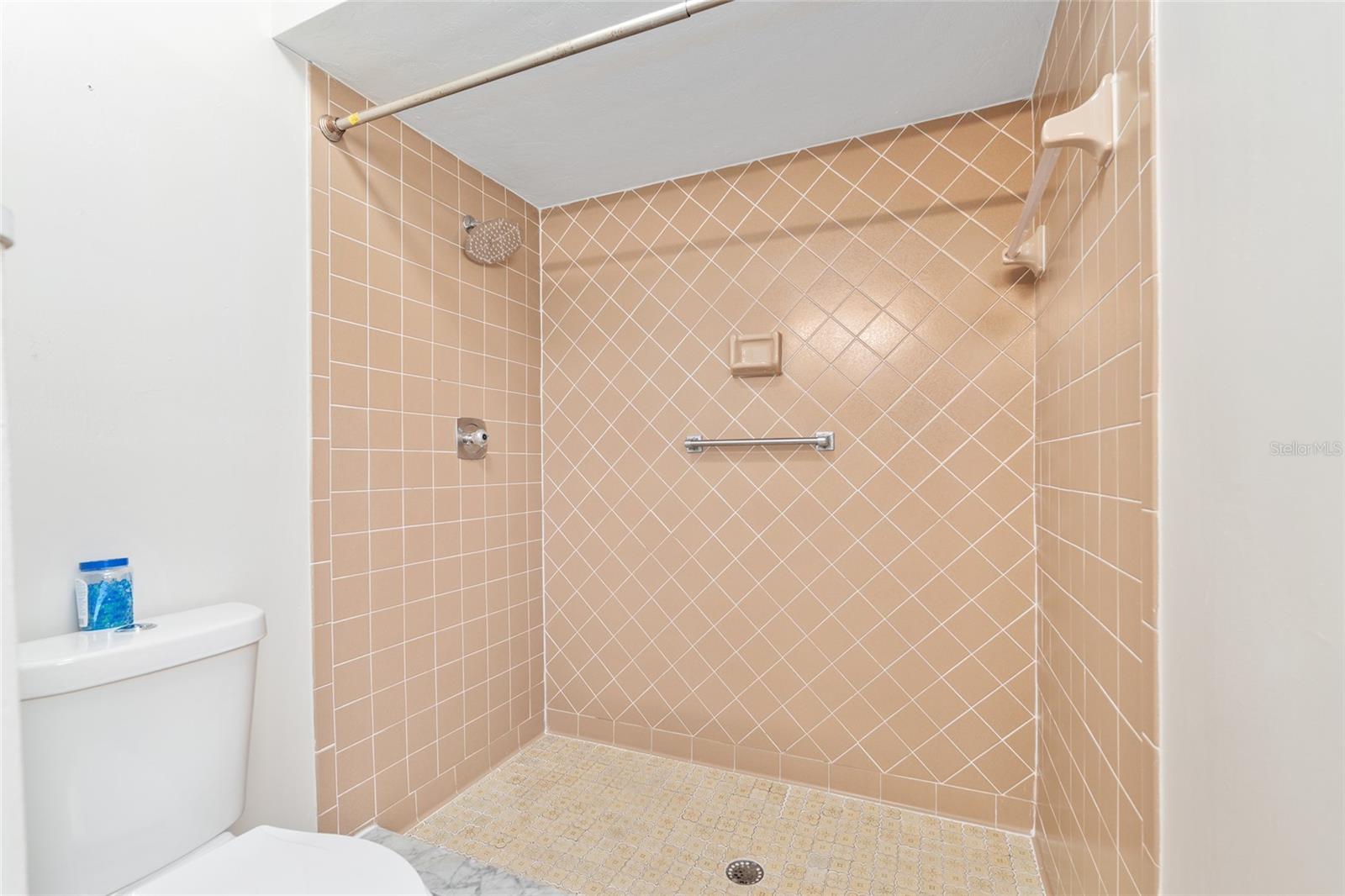 RAINBOW SPRINGS WOODLANDS - Residential