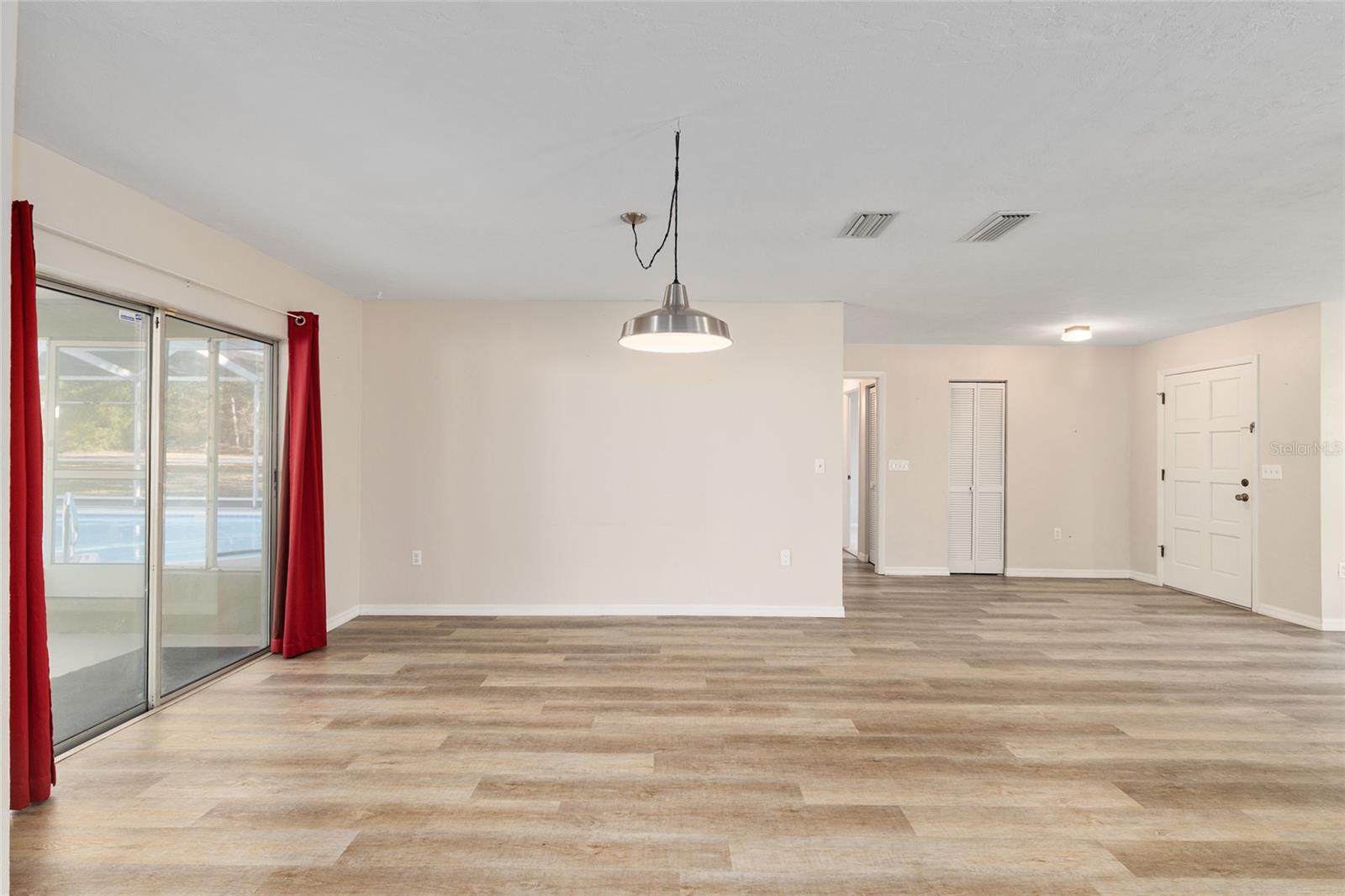 RAINBOW SPRINGS WOODLANDS - Residential