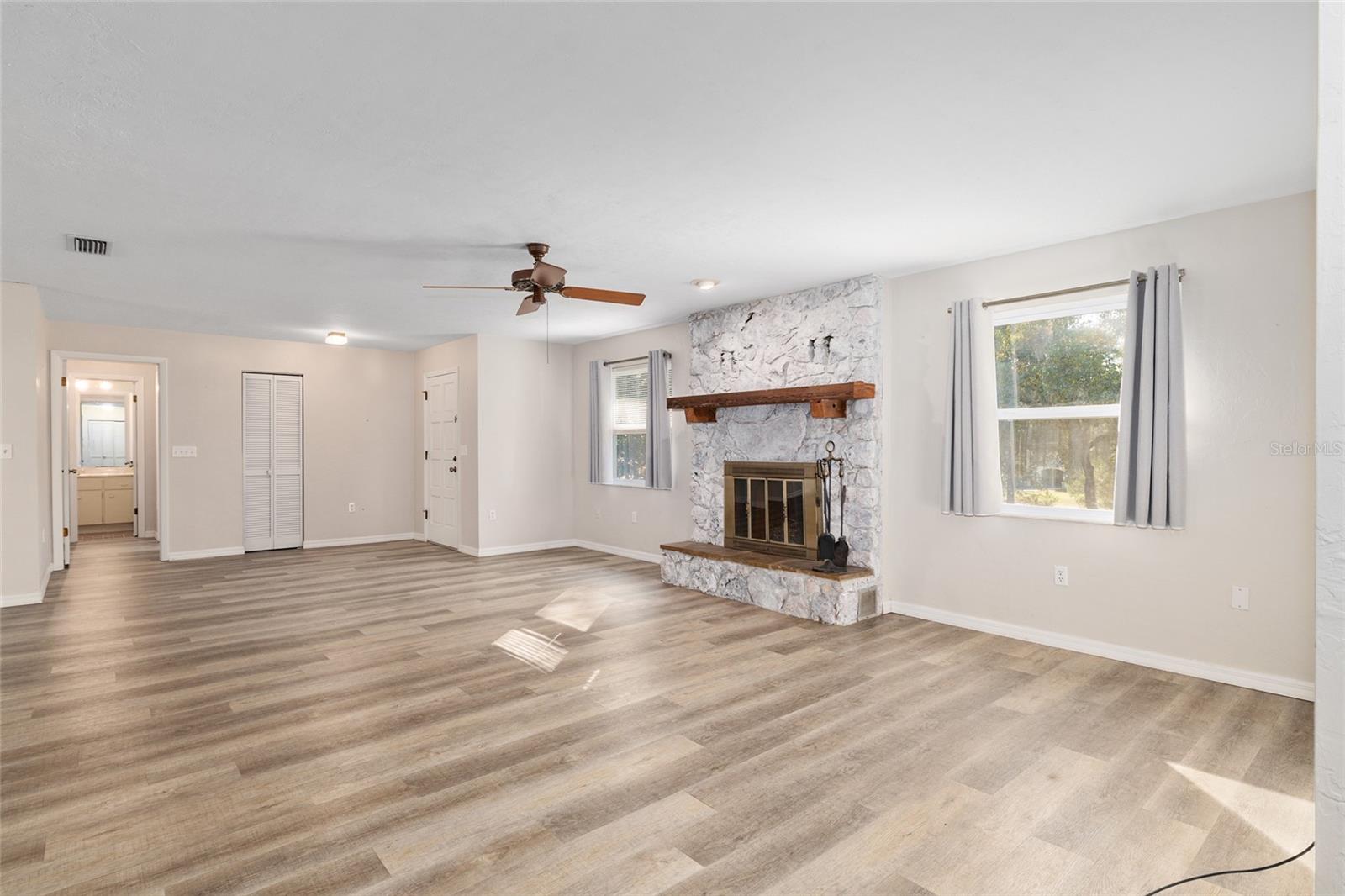 RAINBOW SPRINGS WOODLANDS - Residential