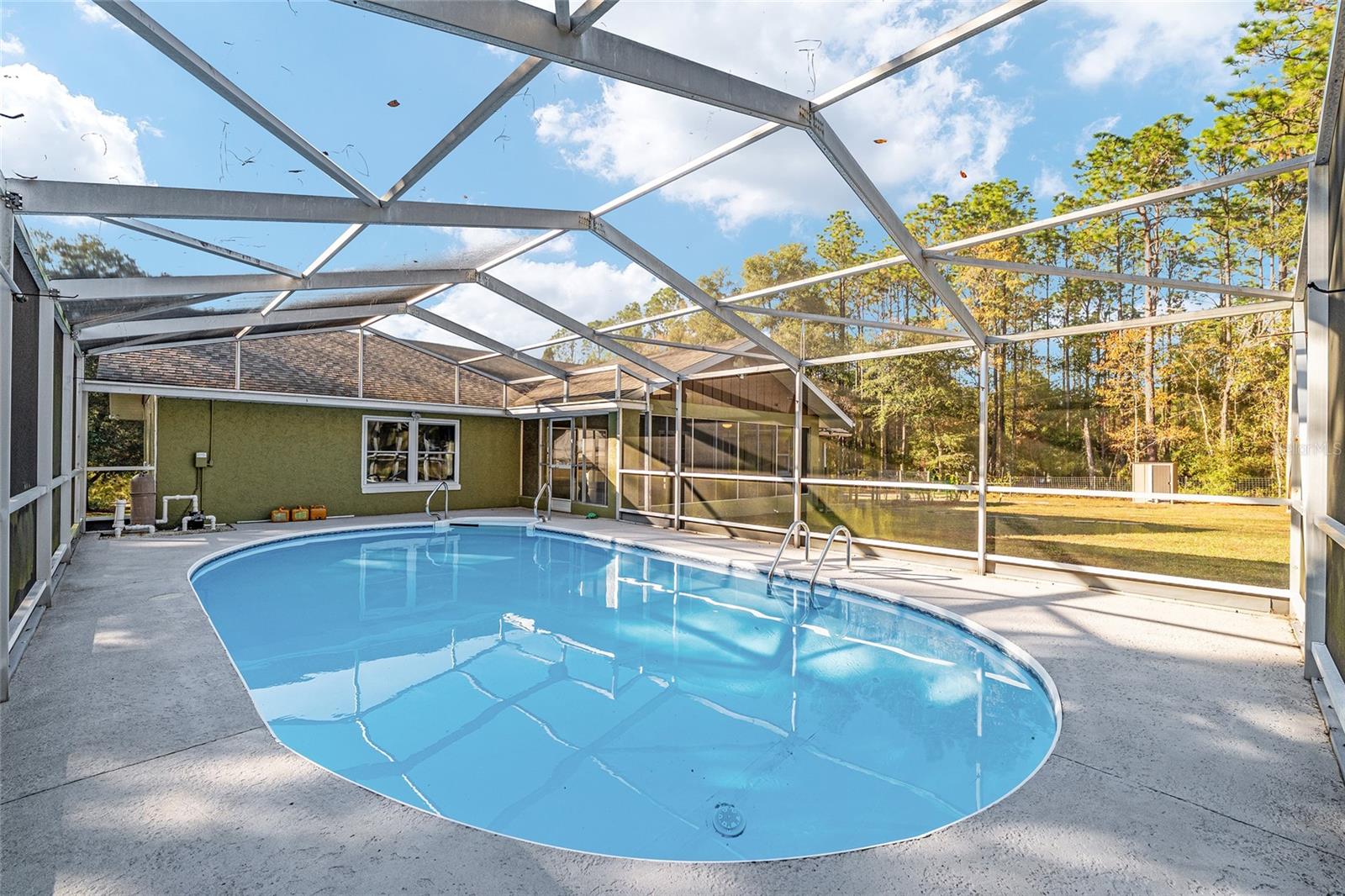 RAINBOW SPRINGS WOODLANDS - Residential