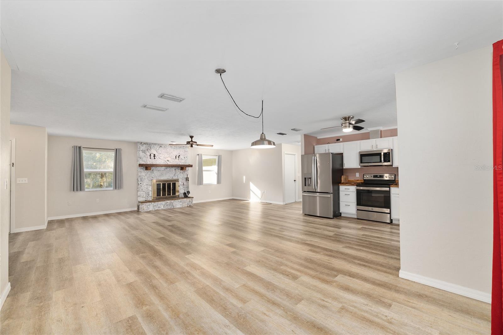 RAINBOW SPRINGS WOODLANDS - Residential