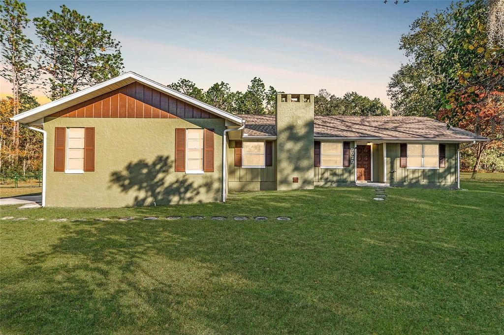 Photo of 9025 SW 215th Avenue, Dunnellon, FL 34431 (MLS # OM713789)