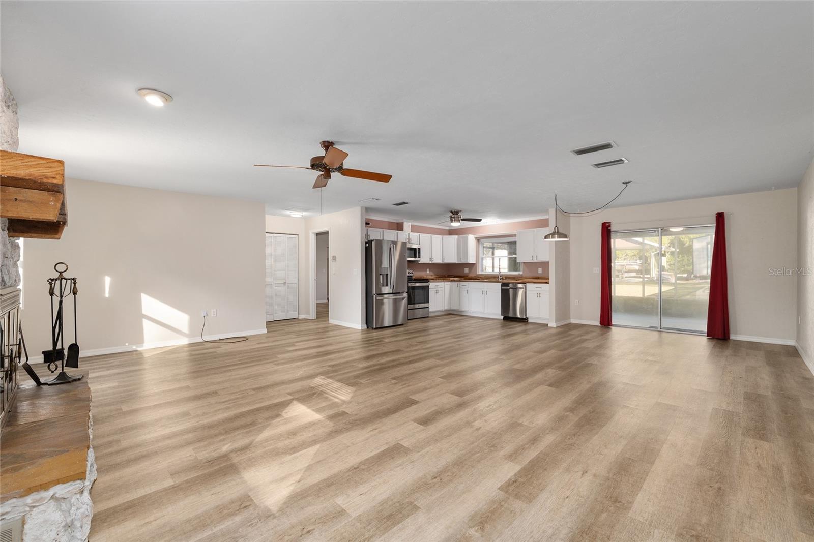 RAINBOW SPRINGS WOODLANDS - Residential