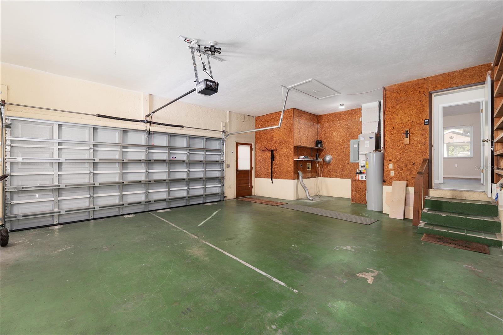 RAINBOW SPRINGS WOODLANDS - Residential