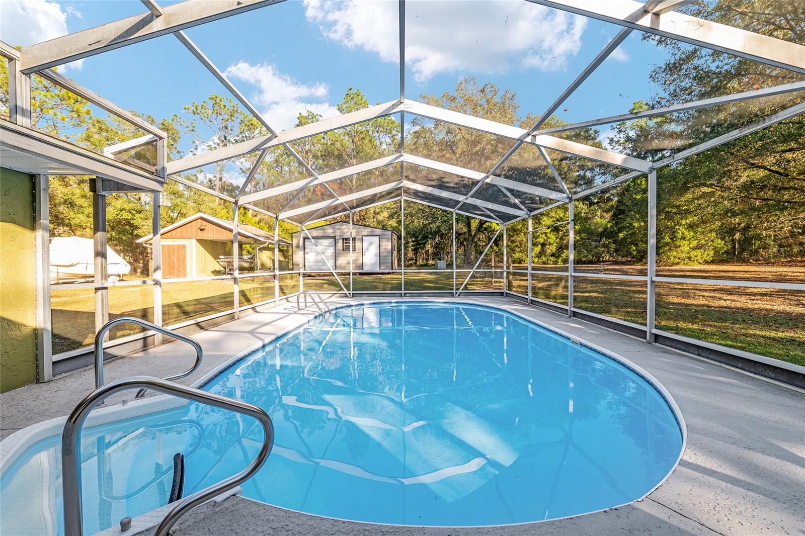 RAINBOW SPRINGS WOODLANDS - Residential